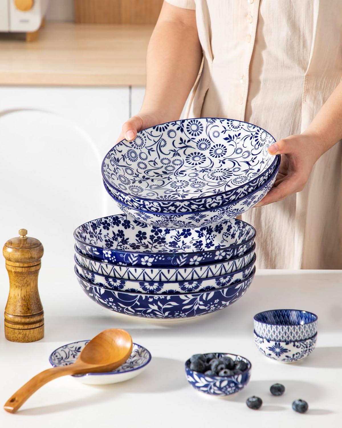 imagevancasso Pasta Bowls Set of 6 50 oz Large Ceramic Serving Bowls Wide Shallow Salad ampamp Soup Bowls 95 Inch Kitchen Pasta Plates Microwave and Dishwasher Safe Blue White Floral Design